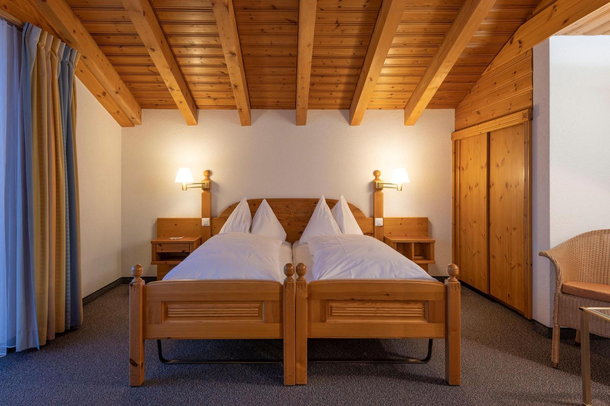 Sunstar Hotel & Spa Grindelwald Room photo